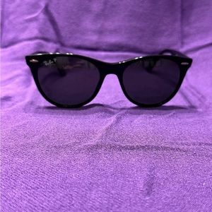 Ray-Ban RB2185 Wayfarer II Classic Sunglasses Standard frame
